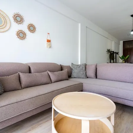 Citrus 3-bedroom In Apartment