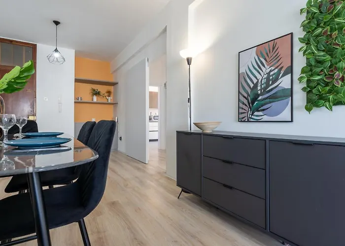 Διαμέρισμα Citrus 3-bedroom In *